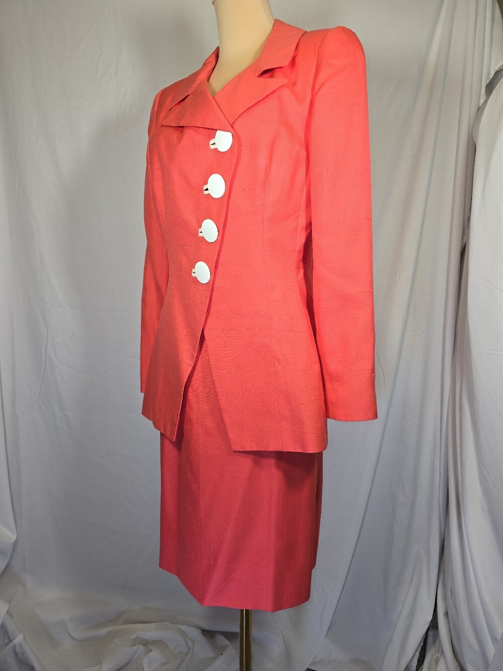 Vintage Women's Coral Suit Set - Tailored Blazer Jacket & Pencil Skirt